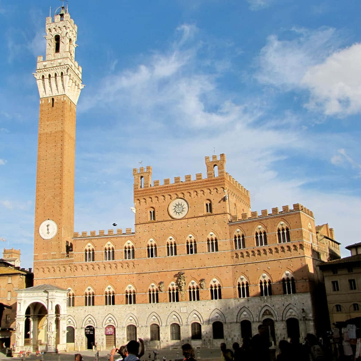 Piazza Del Campo - The Historic Heart Of Siena Wallpaper