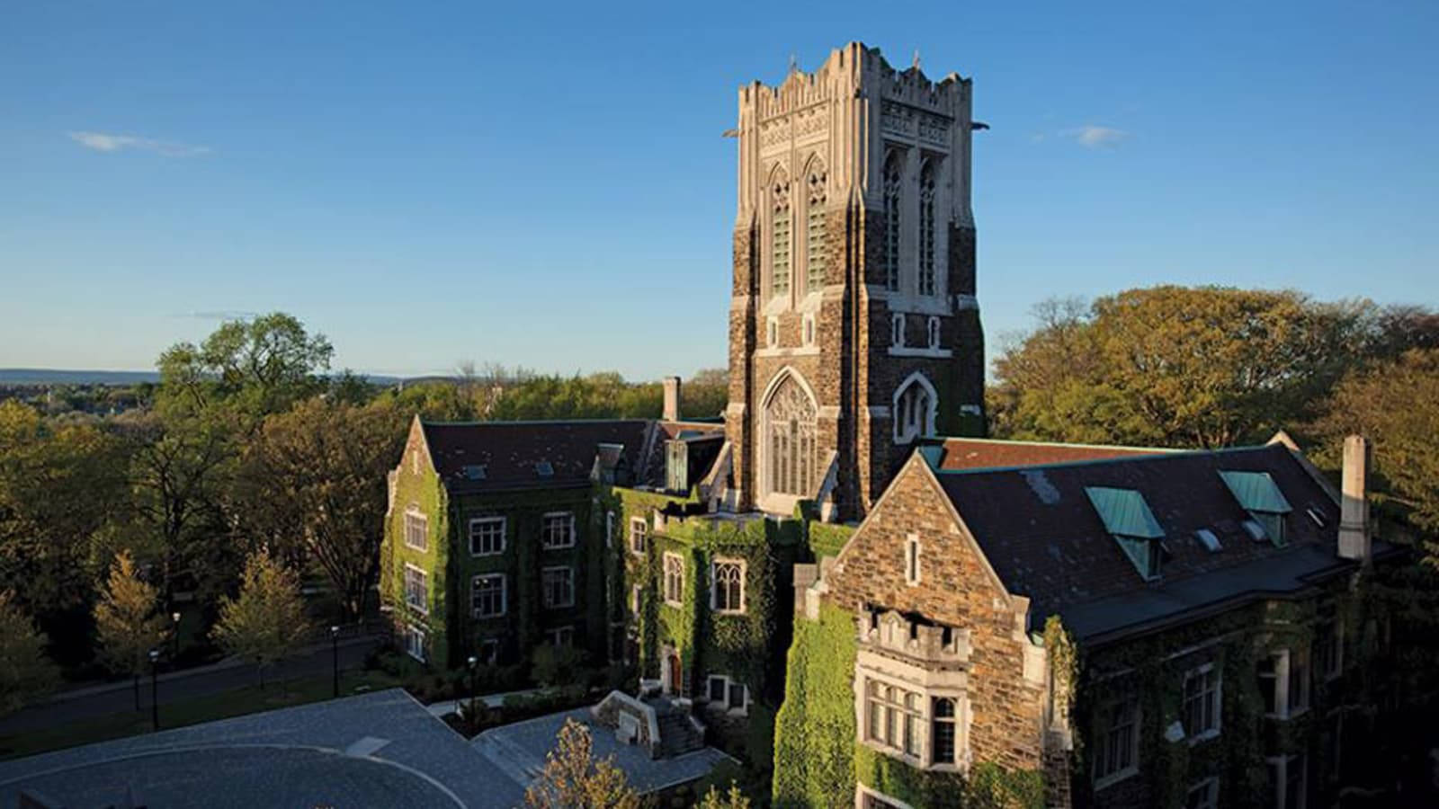 Picturesque Alumni Memorial Building Lehigh University Wallpaper