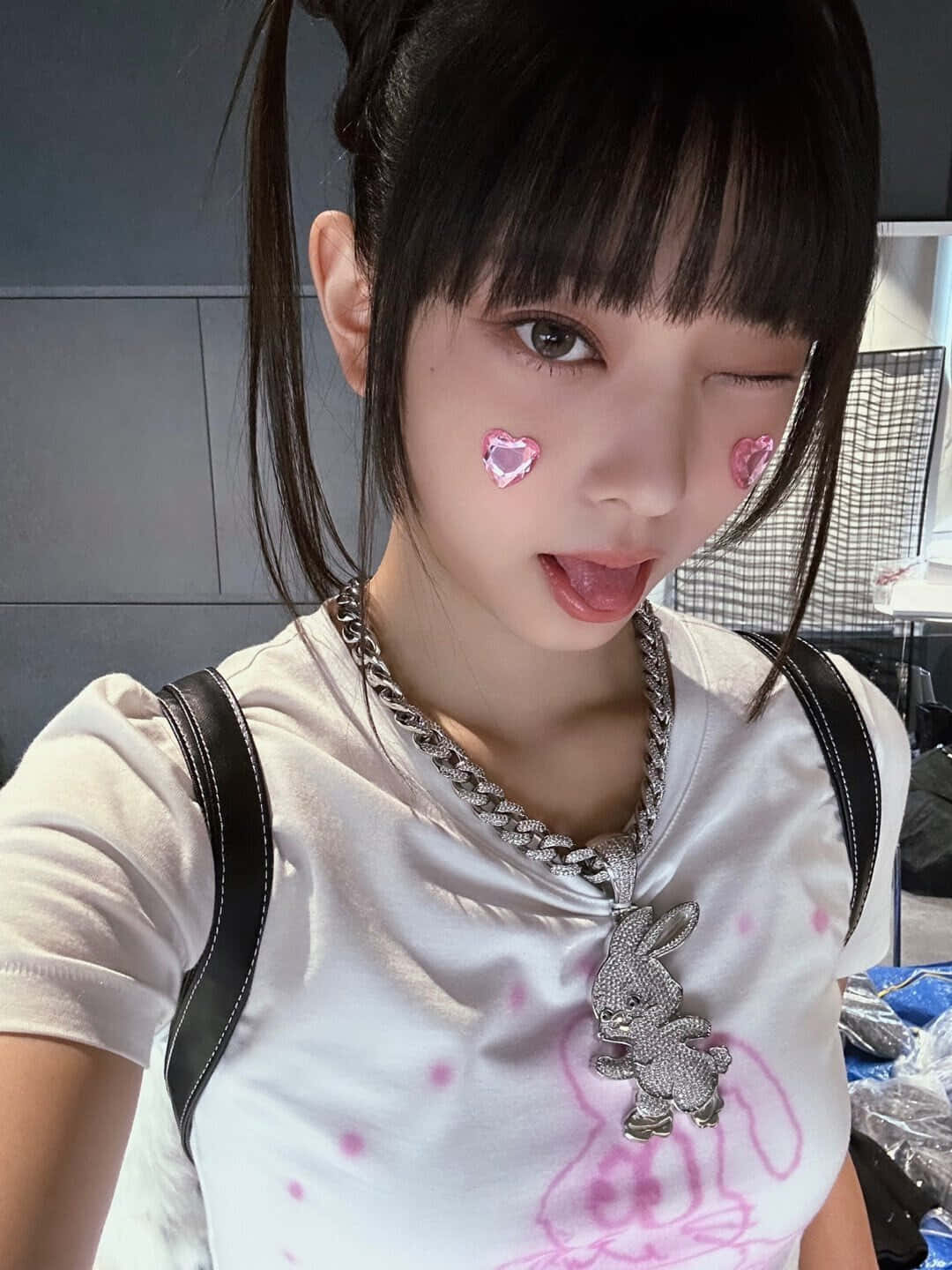 Playful Selfiewith Heart Stickers Wallpaper