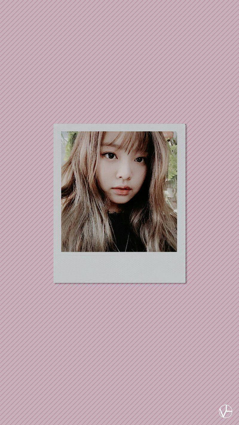 Polaroid Of Jennie Kim Wallpaper