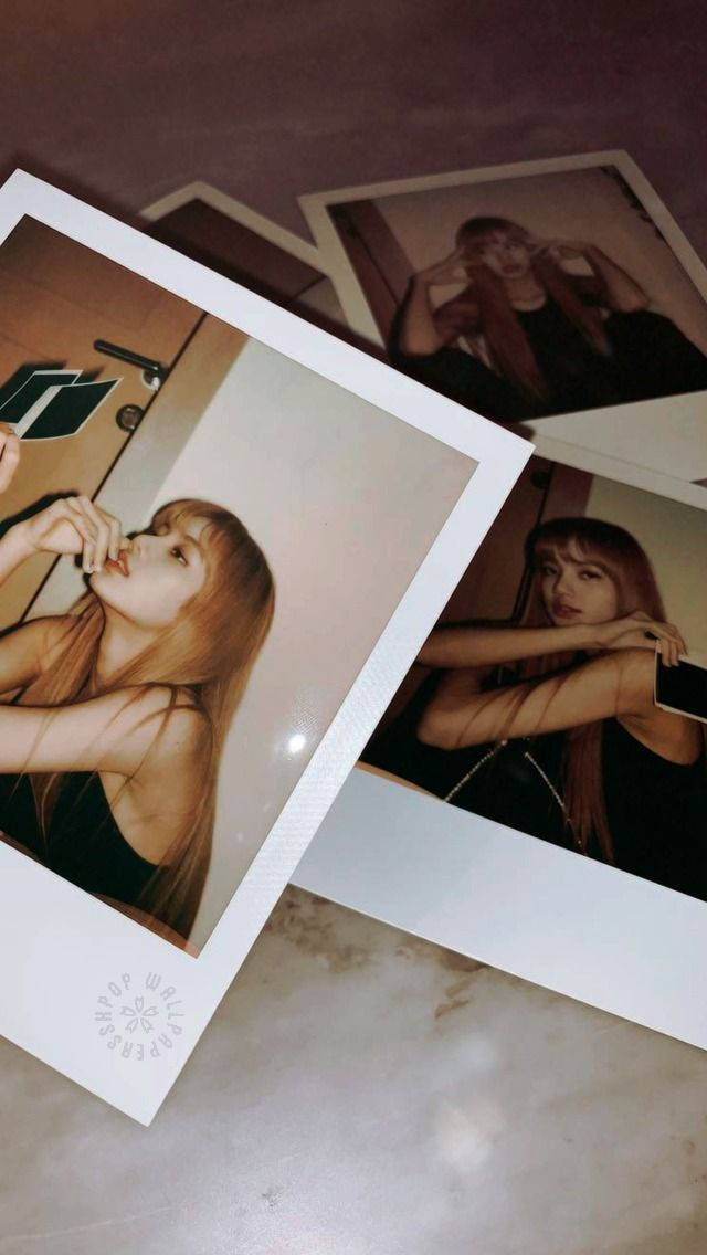 Polaroid Photo Lisa Blackpink Aesthetic Wallpaper