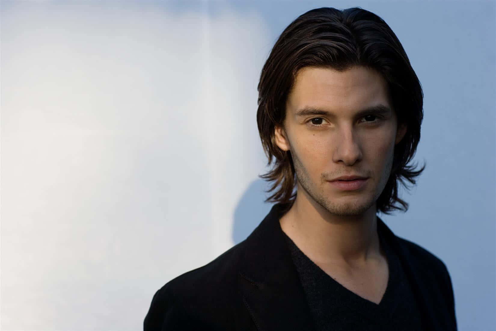 Portrait Of British Actor Ben Barnes Wallpaper