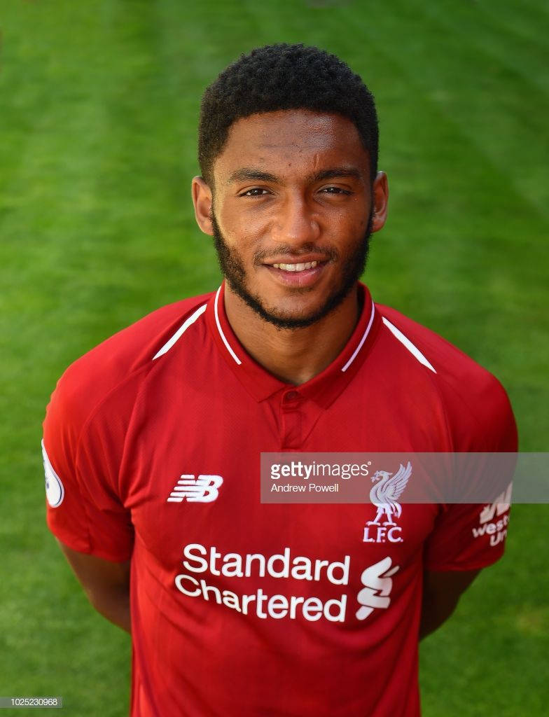 Portrait Of Joe Gomez Looking Up Wallpaper