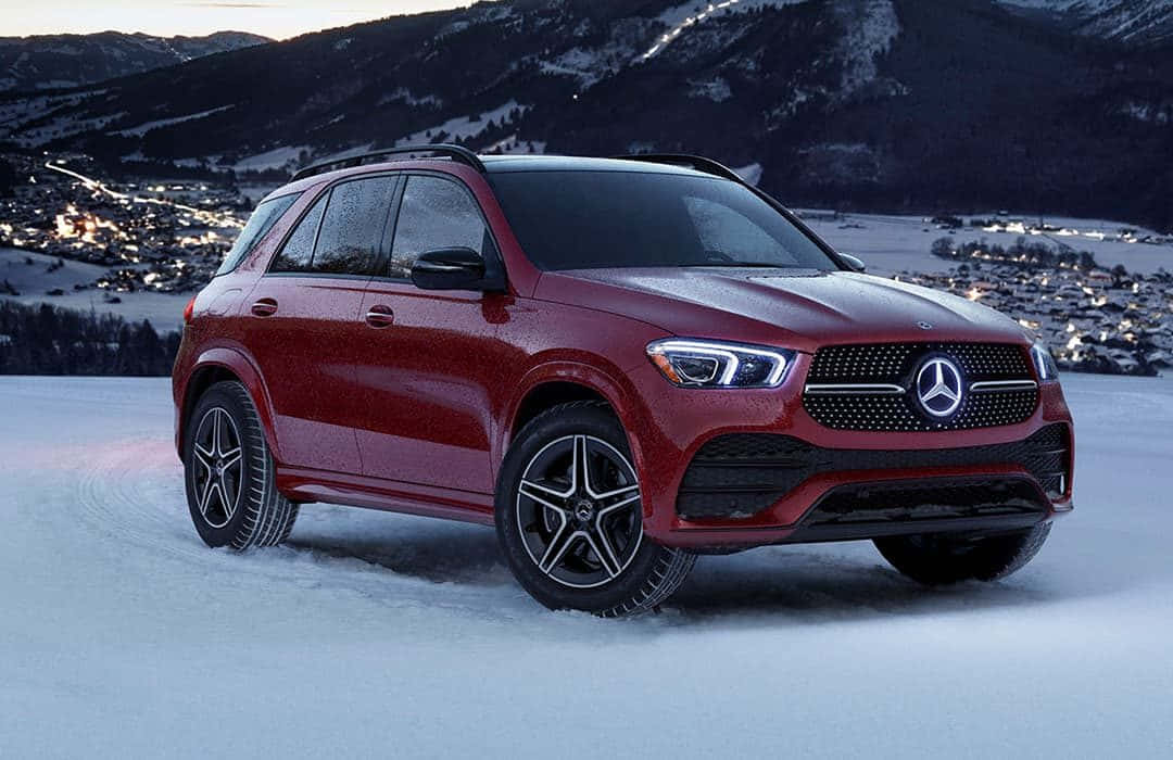 Powerful And Luxurious Mercedes Benz Gle-class Wallpaper