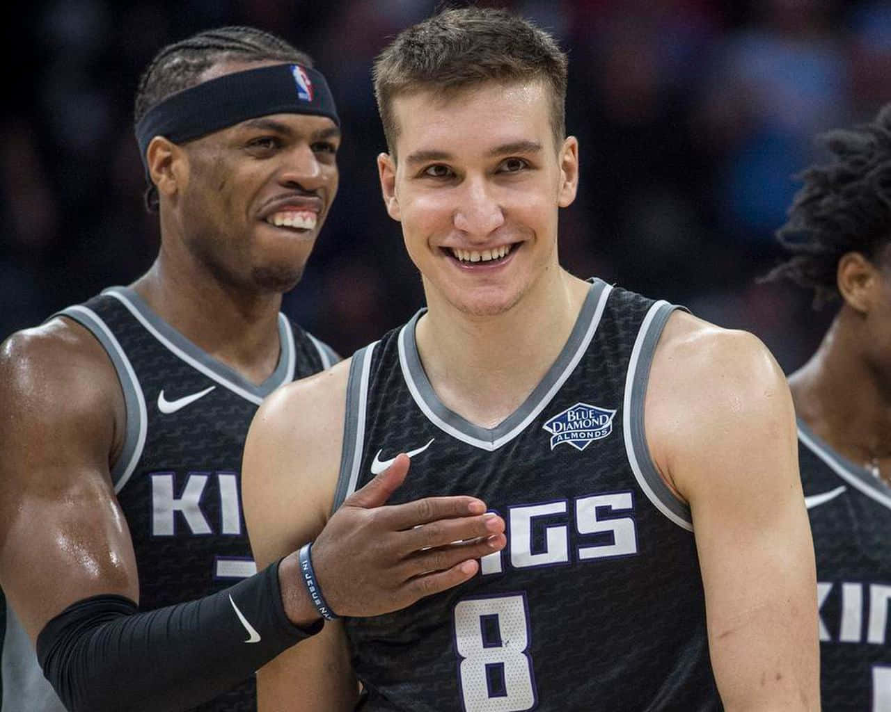 Professional Nba Bogdan Bogdanovic Player Wallpaper