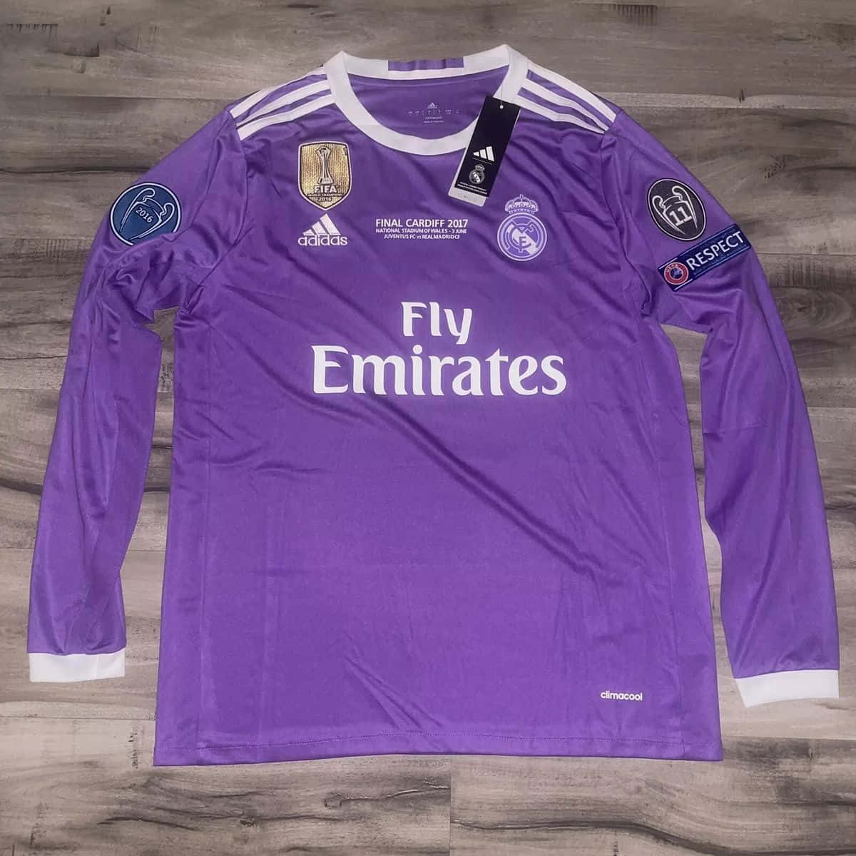 Purple Real Madrid2017 Final Jersey Wallpaper