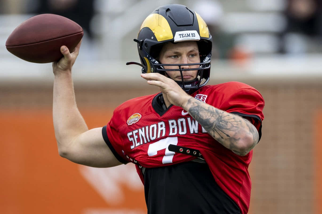 Quarterback Throwing Football Senior Bowl Wallpaper