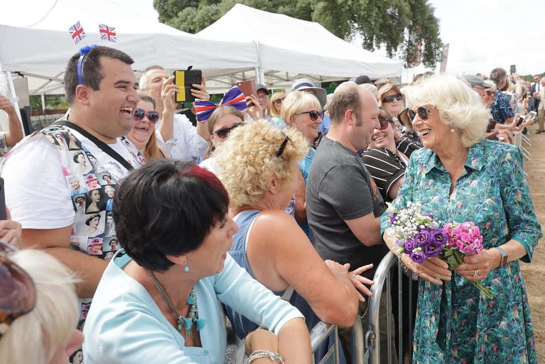 Queen Camilla Speaking With Fans Wallpaper