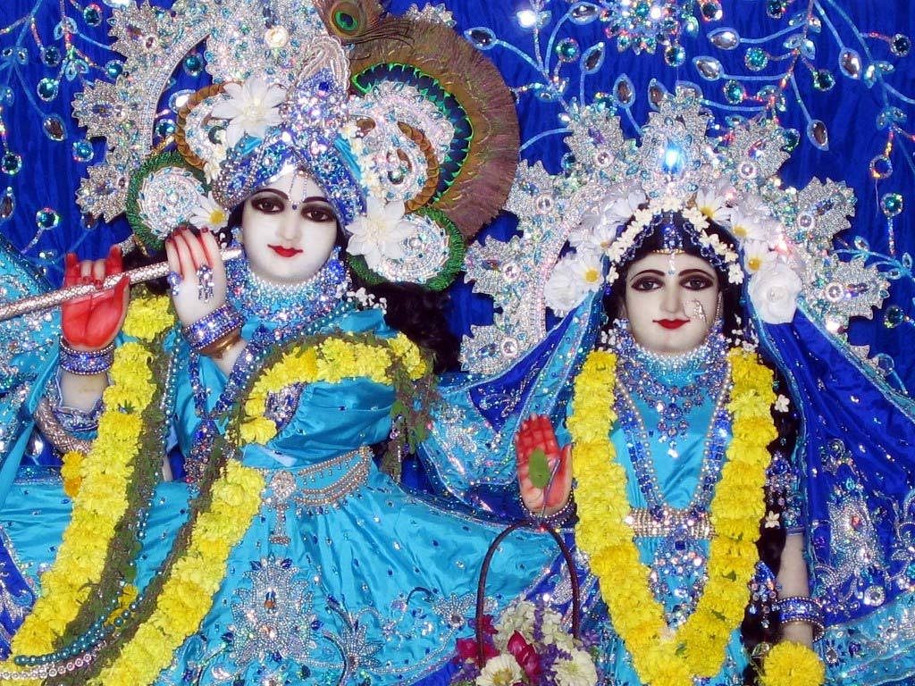 Radha And Krishna In Iskcon Temple Wallpaper