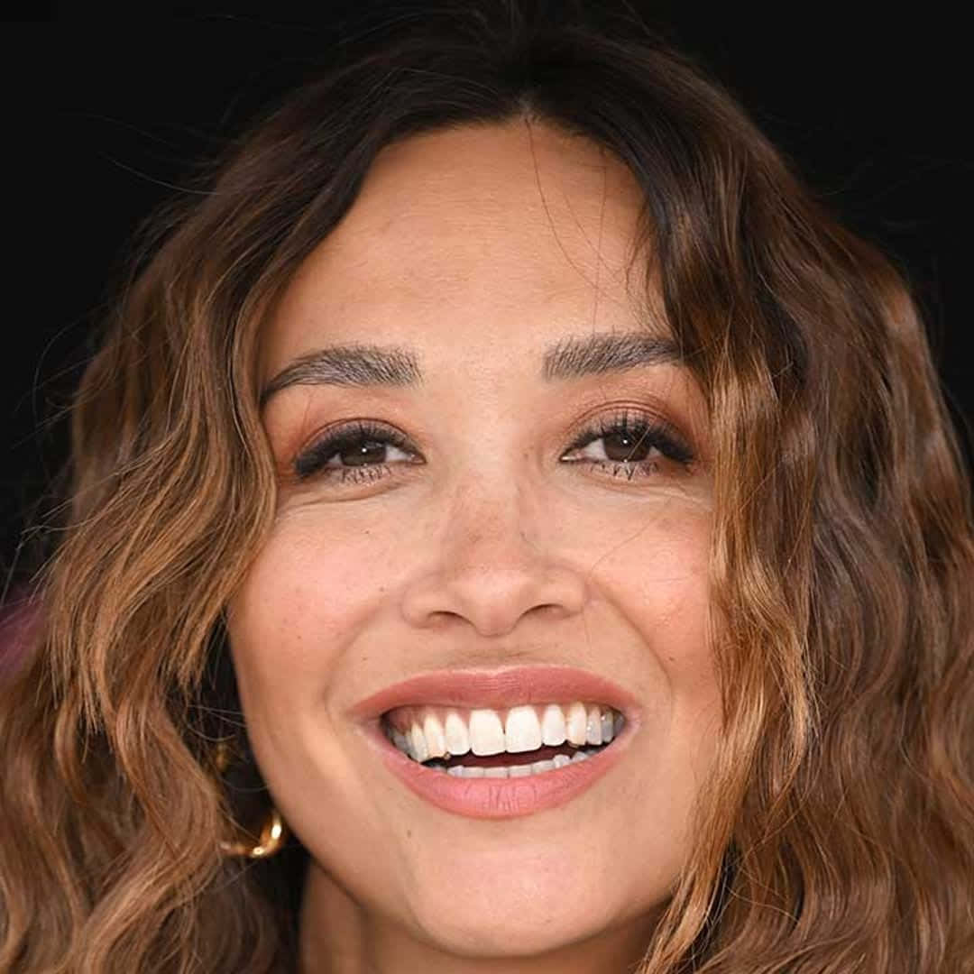 Radiant Smile Portrait Myleene Klass Wallpaper