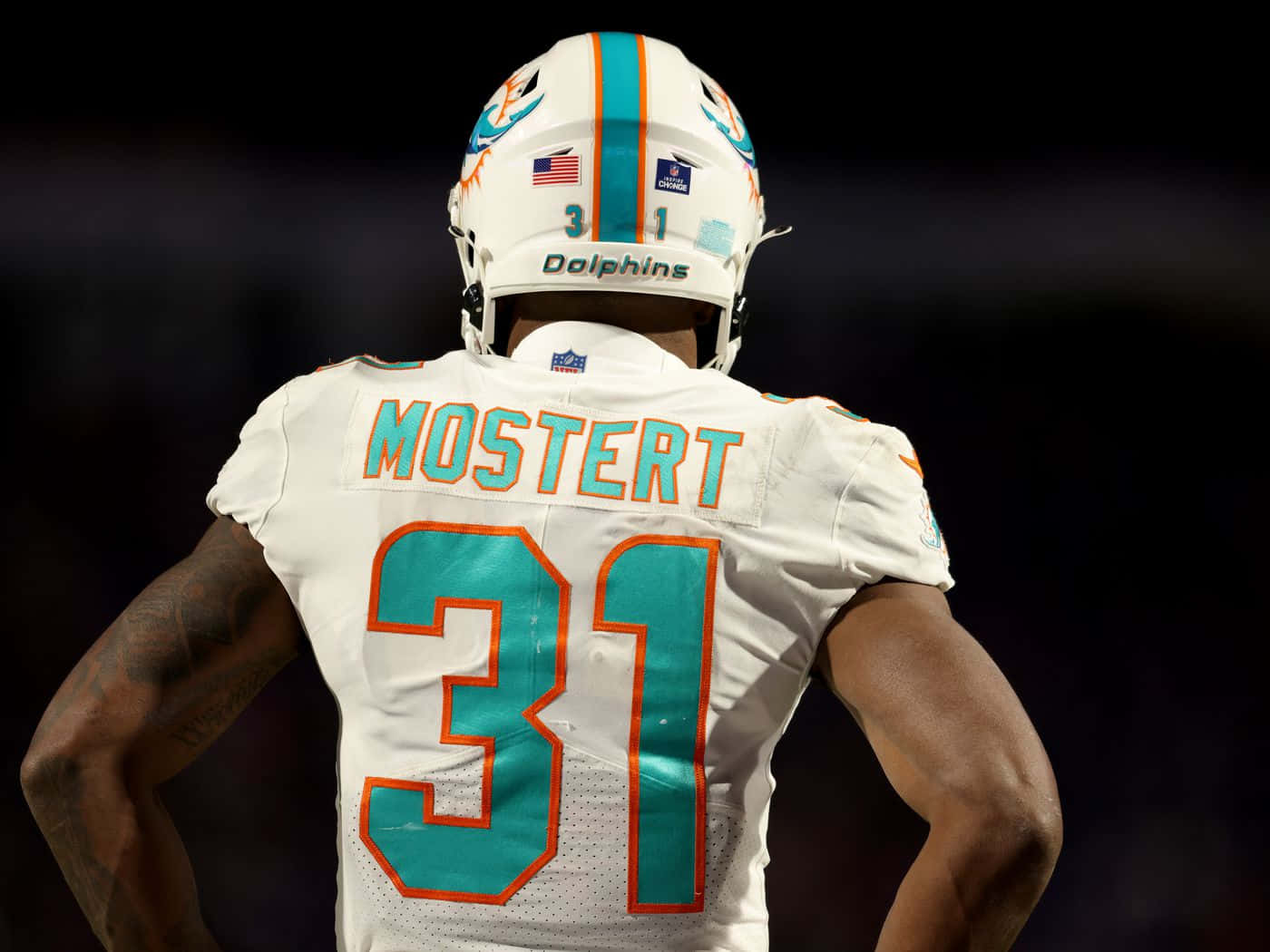 Raheem Mostert Dolphins Jersey Number31 Wallpaper