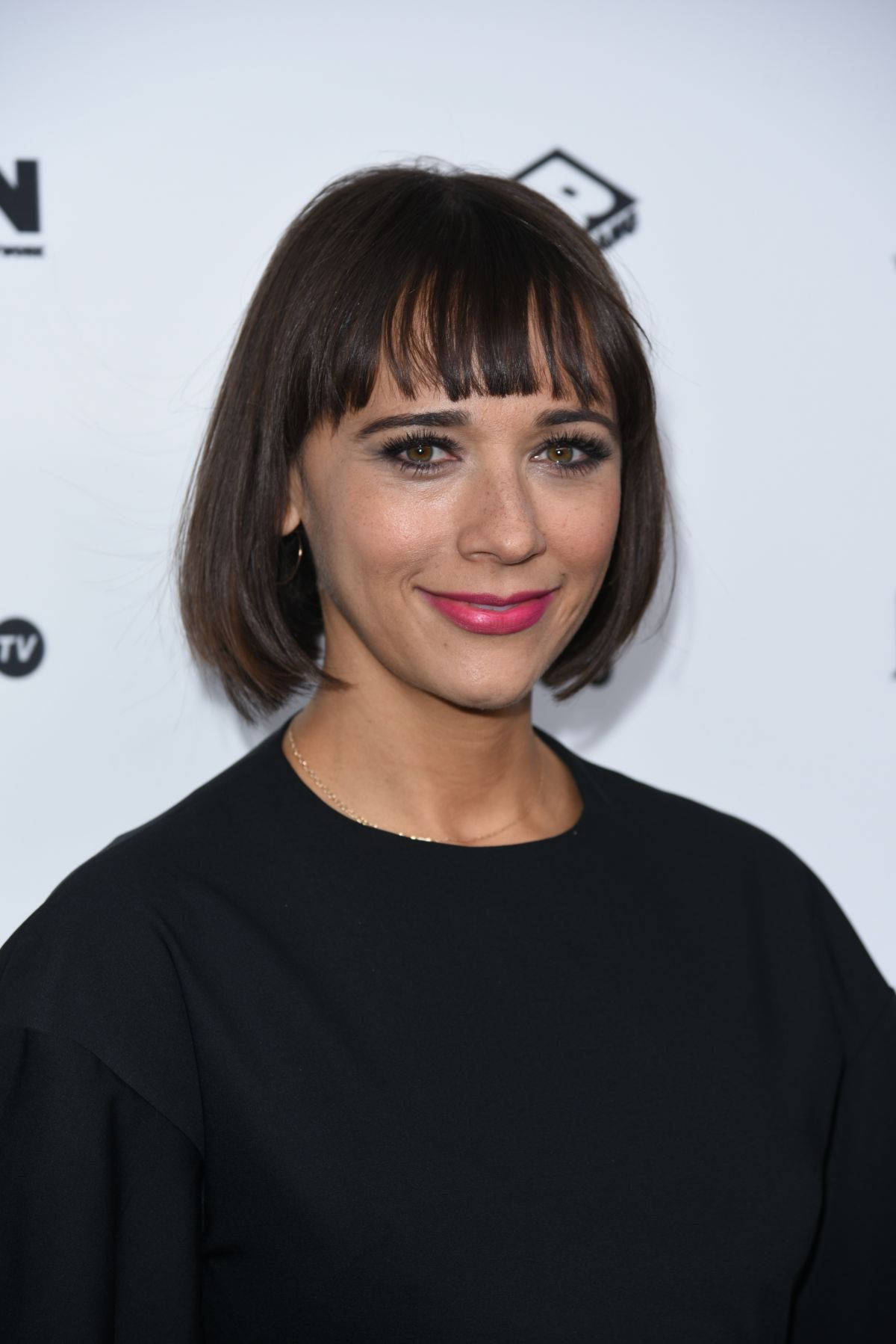 Rashida Jones Short Hair Turner Upfront 2016 Wallpaper