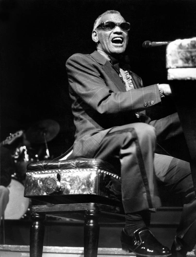 Ray Charles Piano Bench Wallpaper