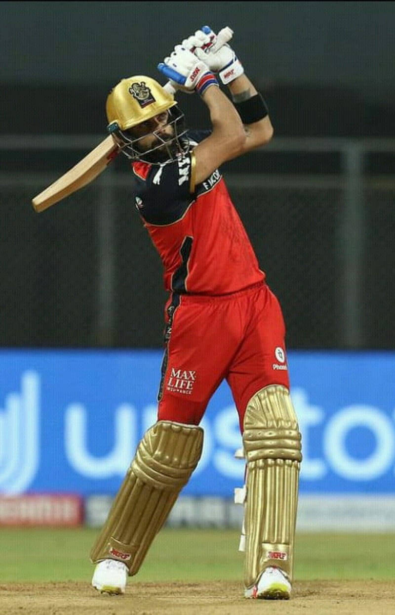 Rcb Team Kohli Swinging Wallpaper