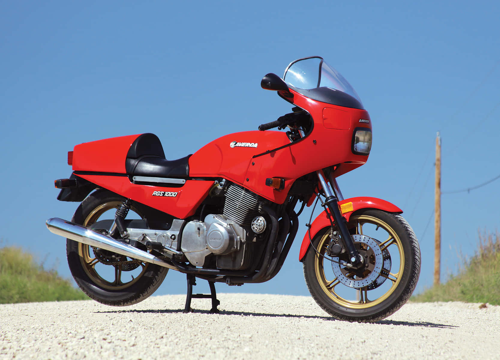 Red Laverda R G S1000 Motorcycle Wallpaper