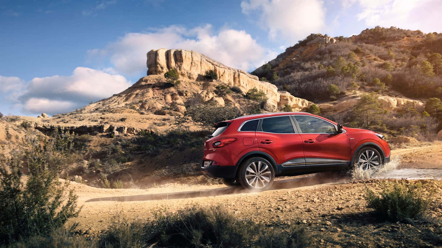 Red Renault Kadjar Offroad Adventure Wallpaper