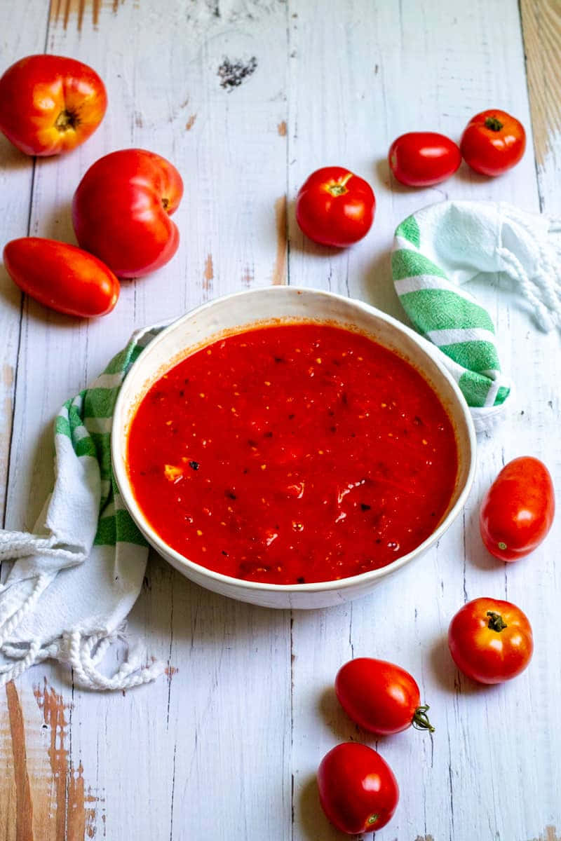 Red Sauce 800 X 1200 Wallpaper Wallpaper