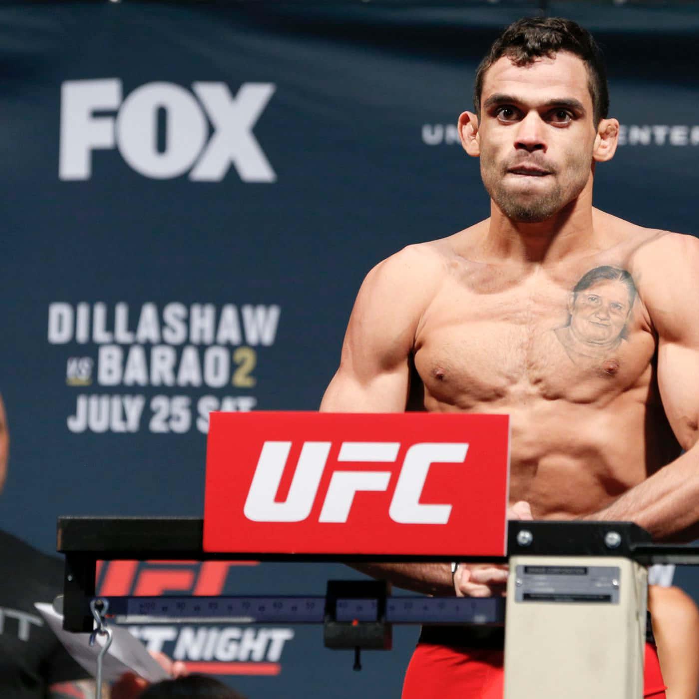 Renan Barão During Weigh In With Tj Dillashaw Wallpaper