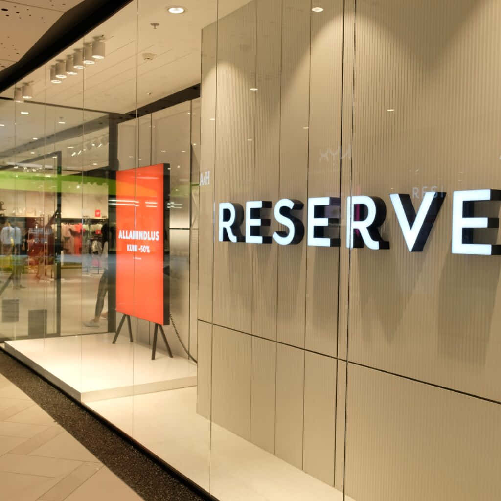 Reserved Polish Retailer Wallpaper