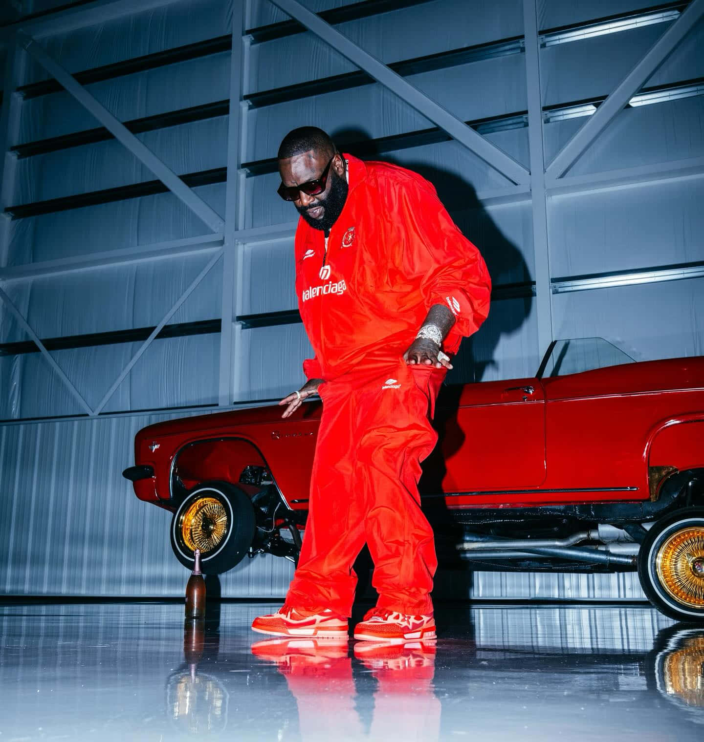 Rick Ross Red Tracksuit Car Garage Wallpaper