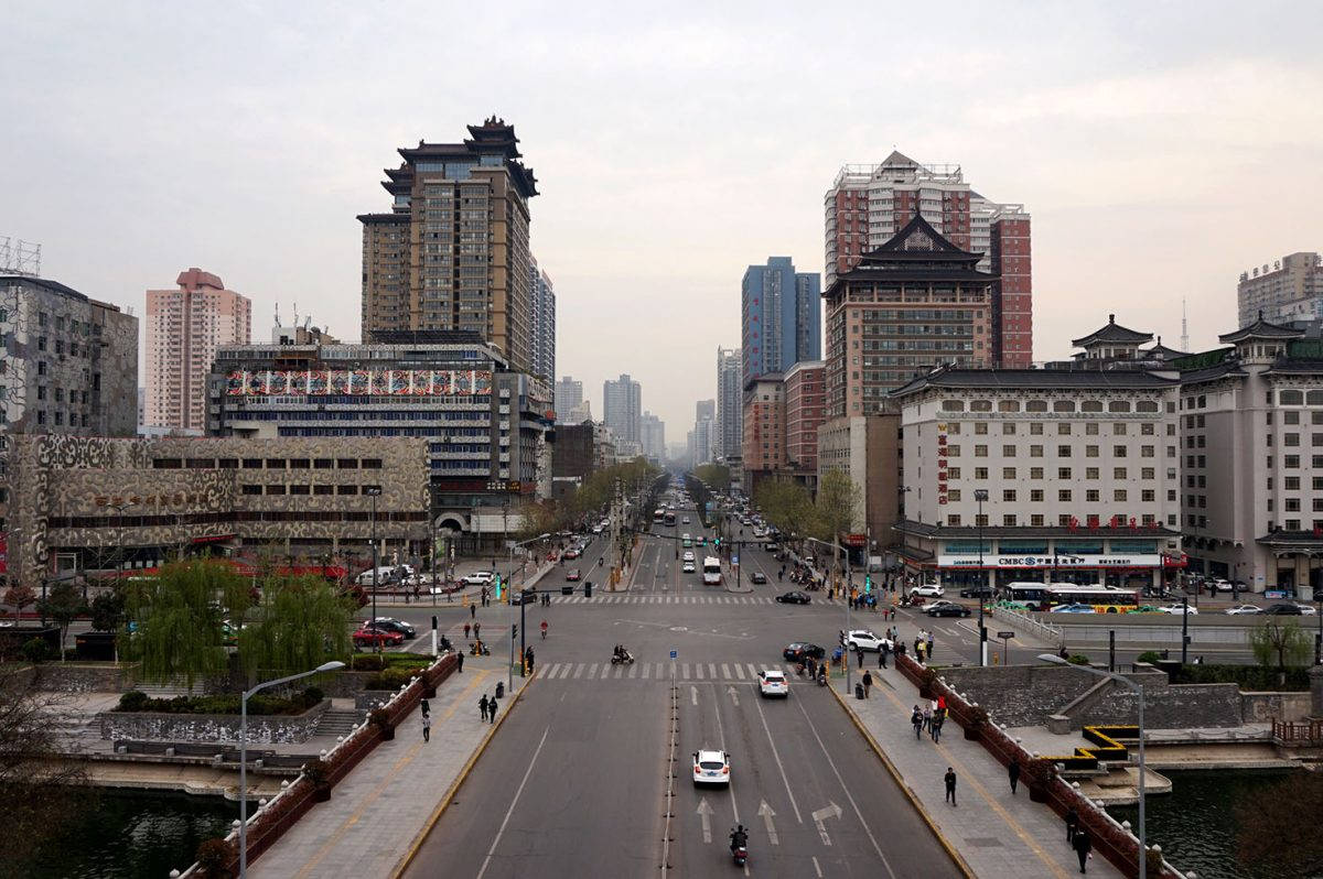 Road Crossing In Xian Wallpaper