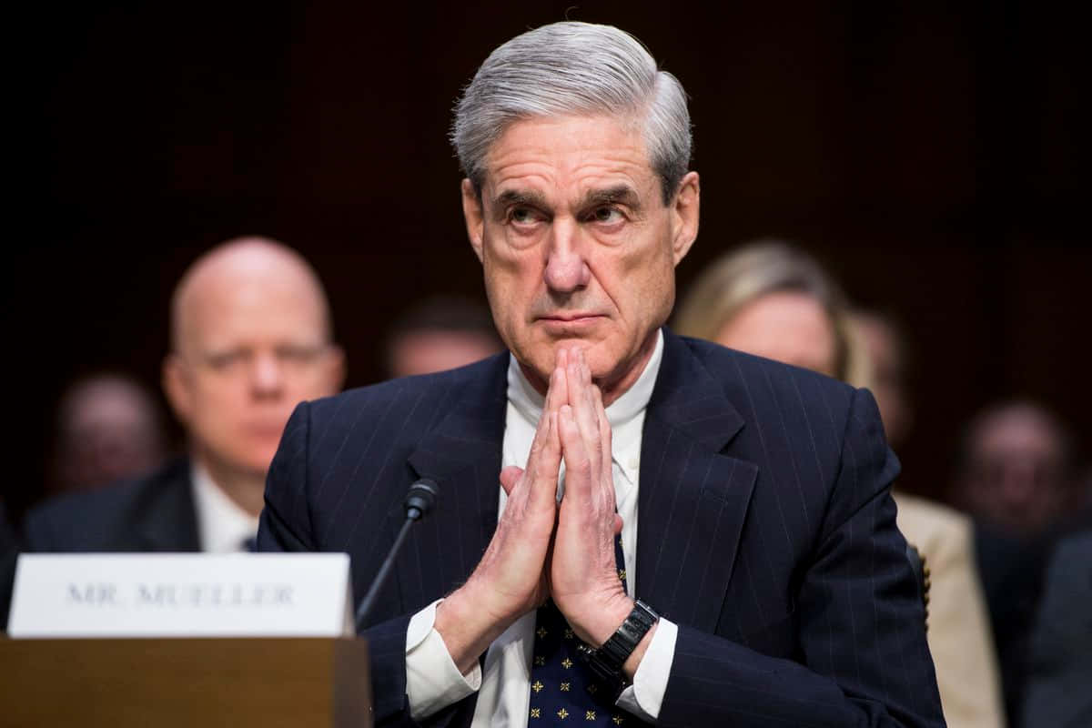 Robert Mueller Hearing Intense Moment Wallpaper