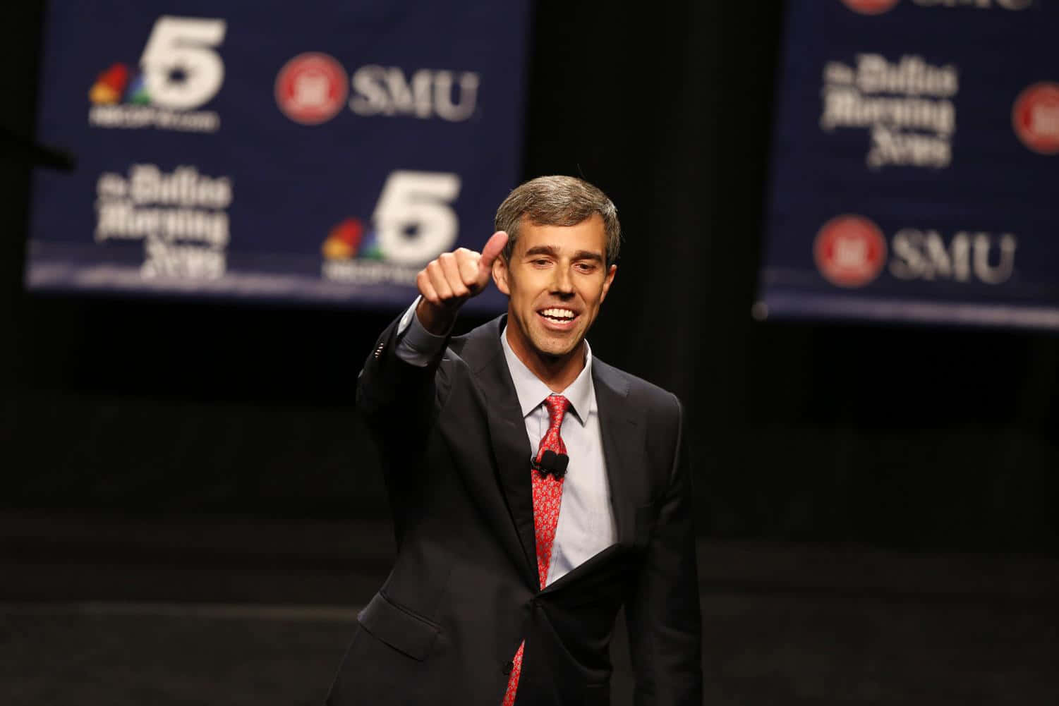 Robert O'rourke In A Public Gathering Wallpaper