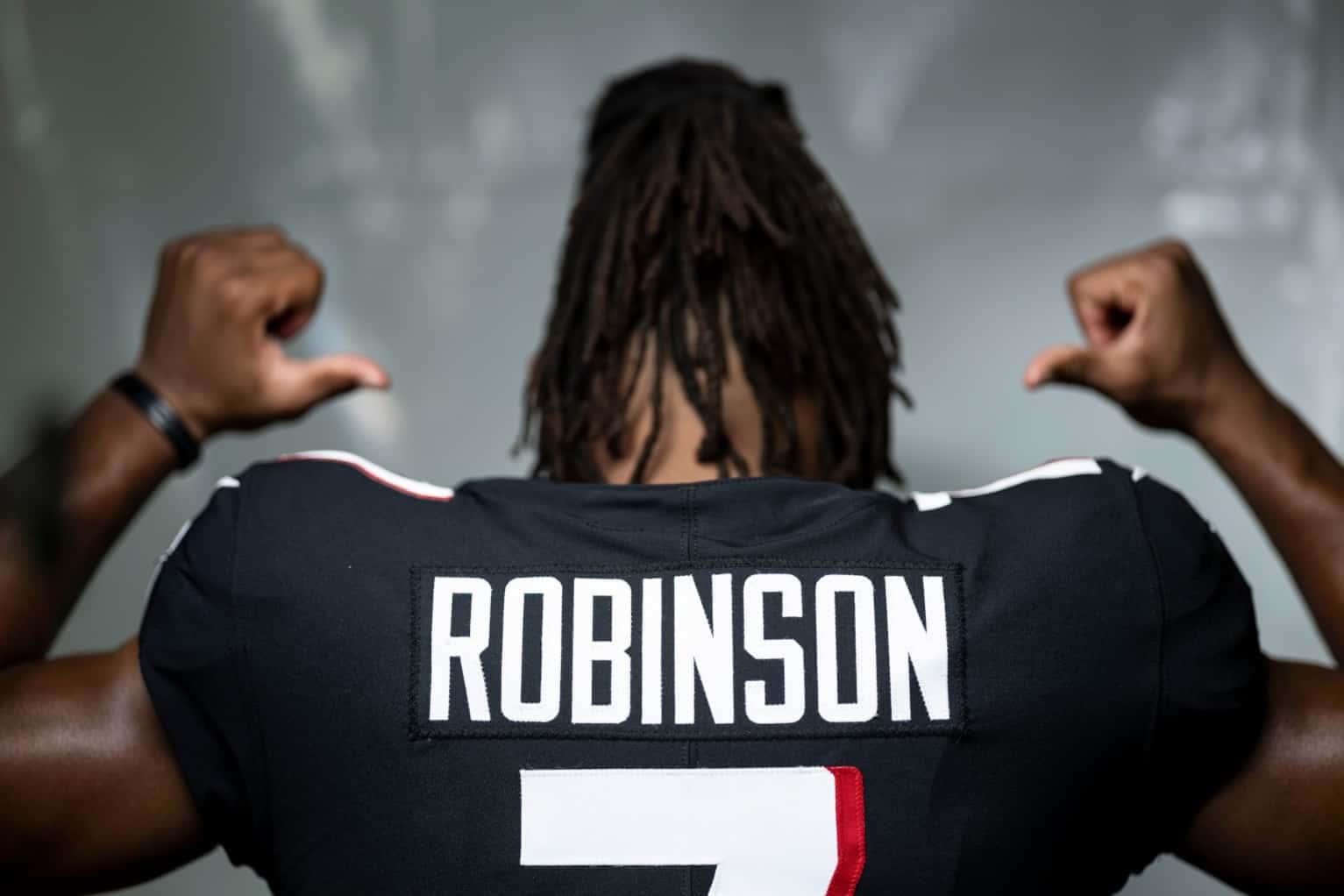 Robinson Flexing Muscles Back Jersey Wallpaper