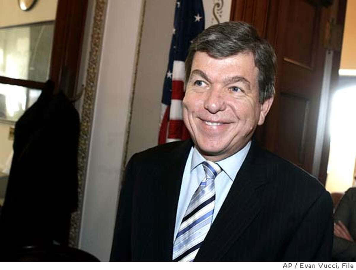 Roy Blunt Happy Smile Wallpaper