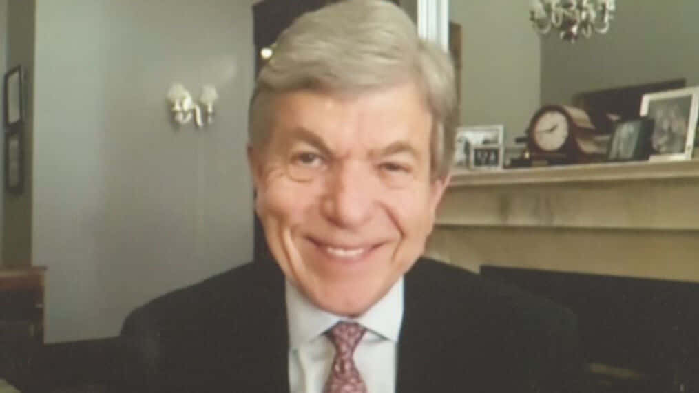 Roy Blunt Hazy Filter Wallpaper