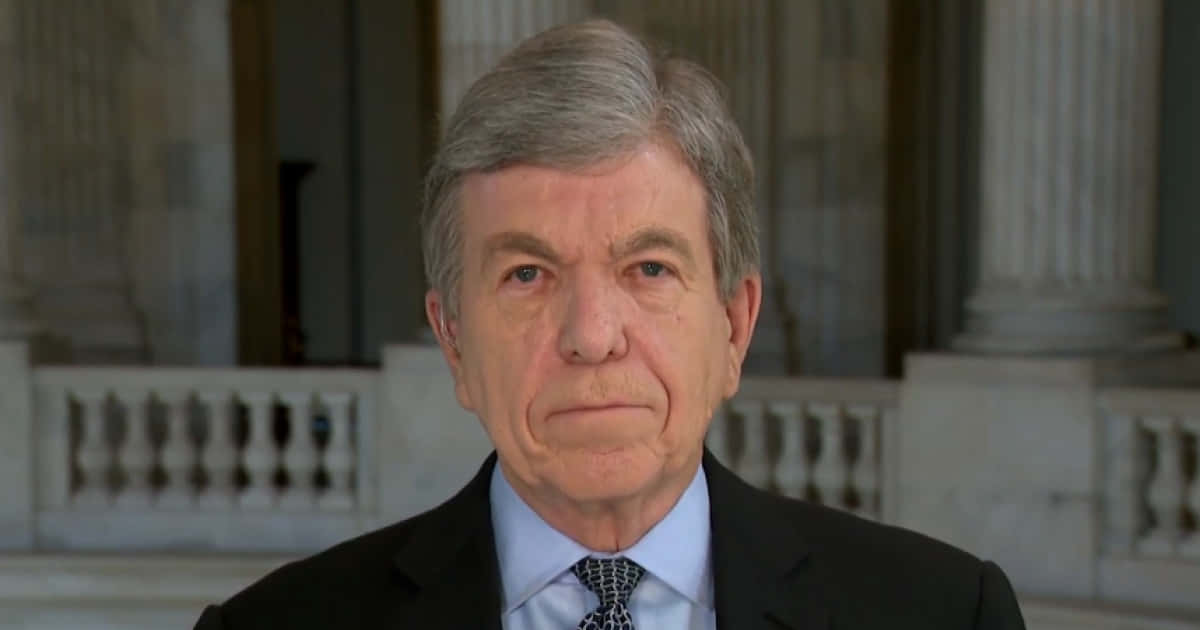 Roy Blunt Staring At The Camera Wallpaper