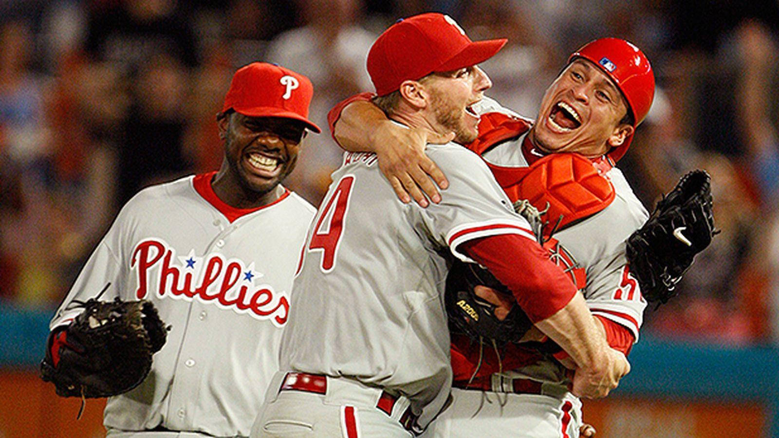 Roy Halladay Celebrating With Teammates Wallpaper