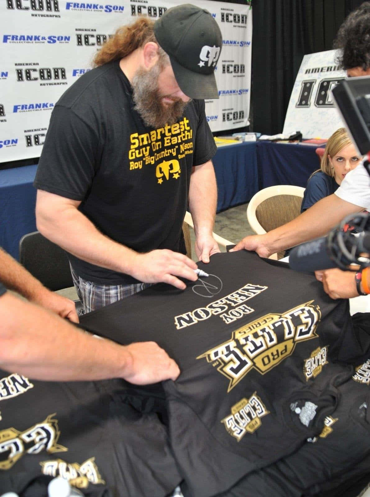 Roy Nelson Signing Walkout Shirt Wallpaper