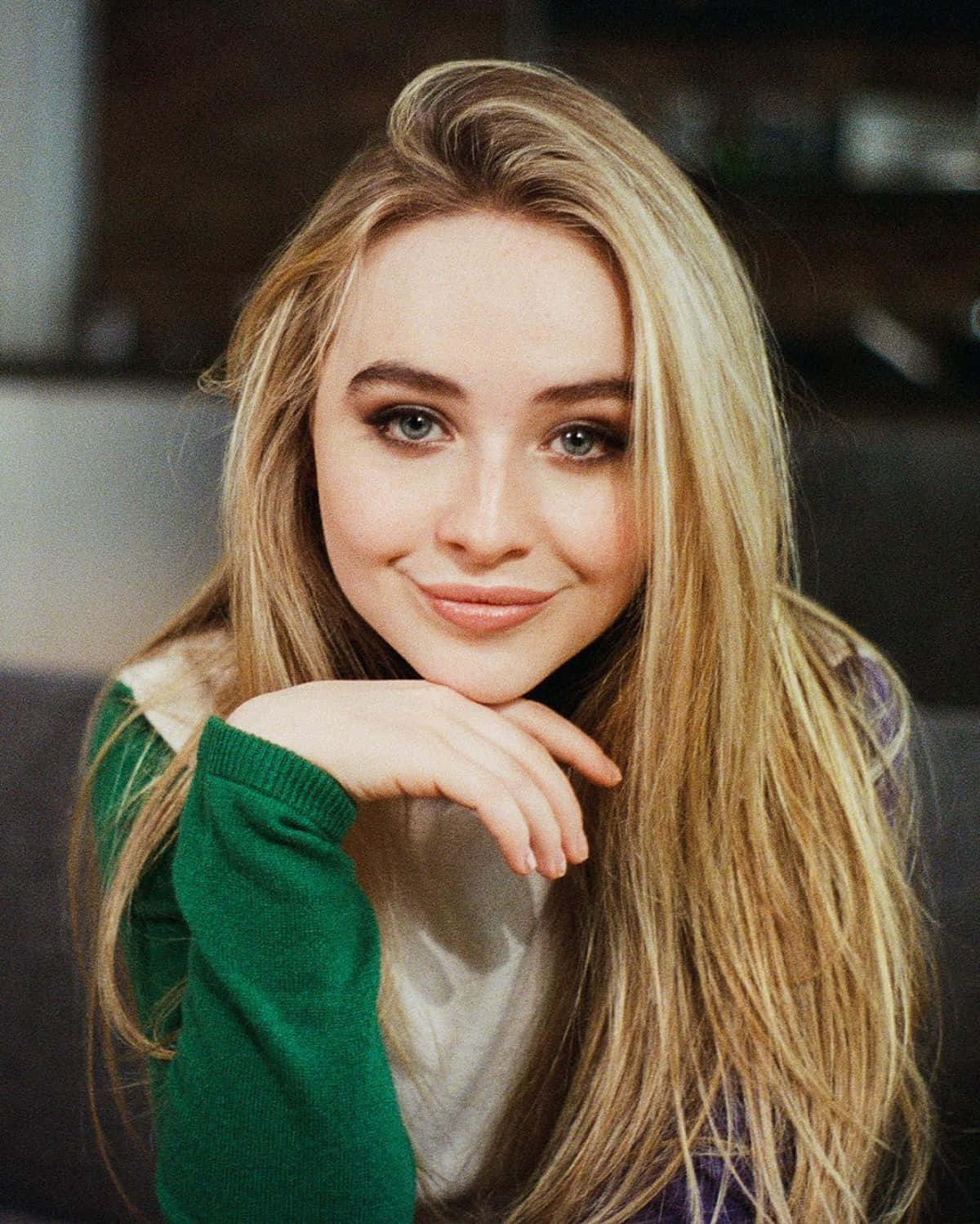 Sabrina Carpenter Casual Portrait Wallpaper