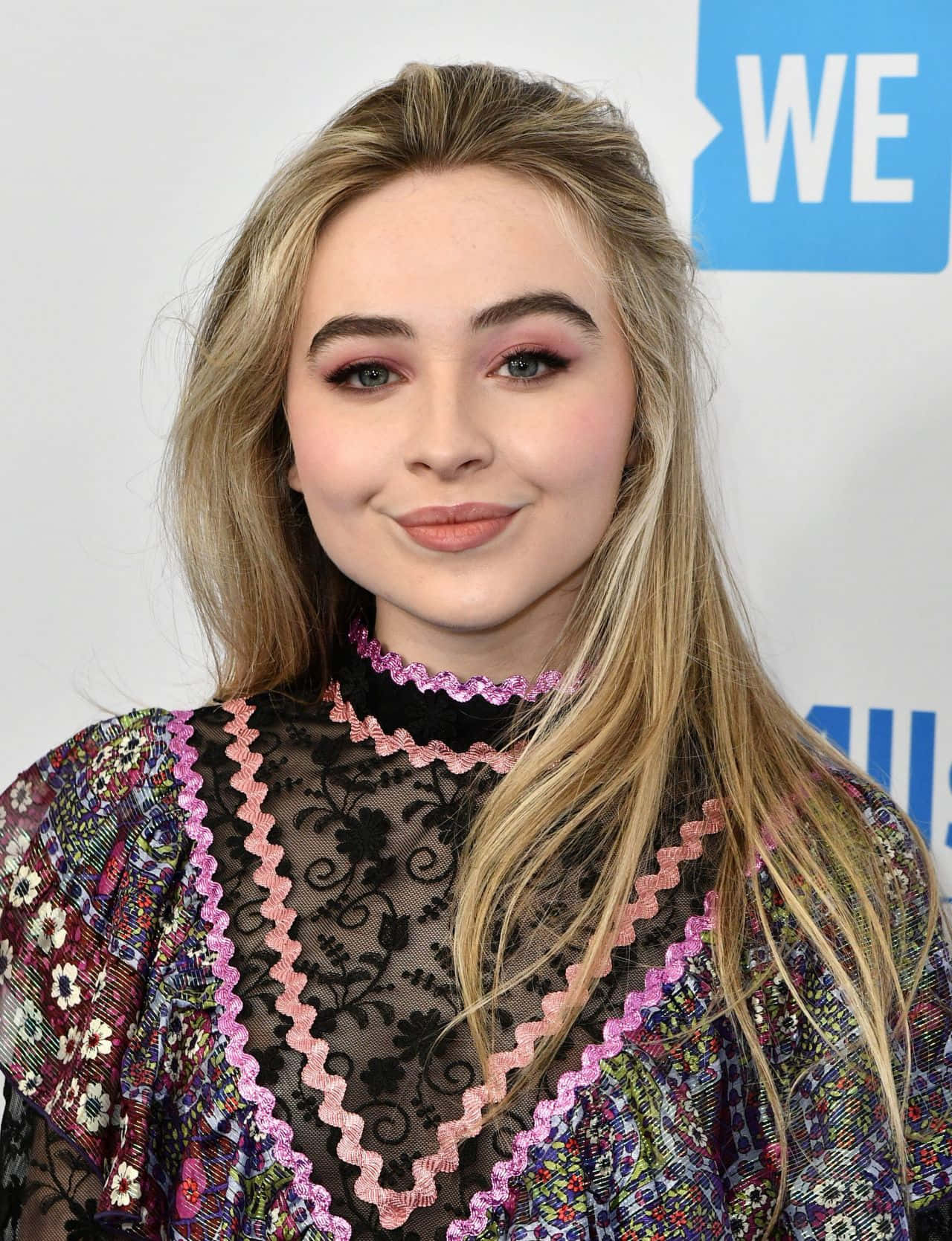 Sabrina Carpenter Event Portrait Wallpaper