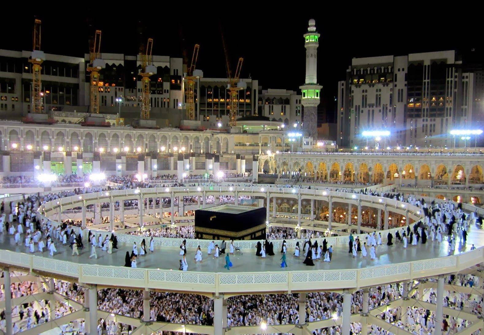 Sacred Ramadan Nights In Makkah Hd Wallpaper