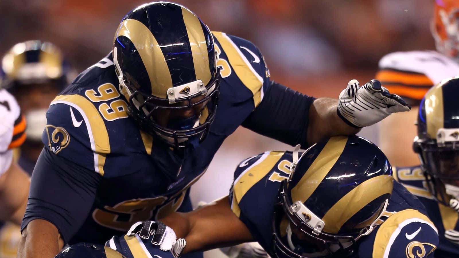 Saint Louis Rams Football Action Wallpaper