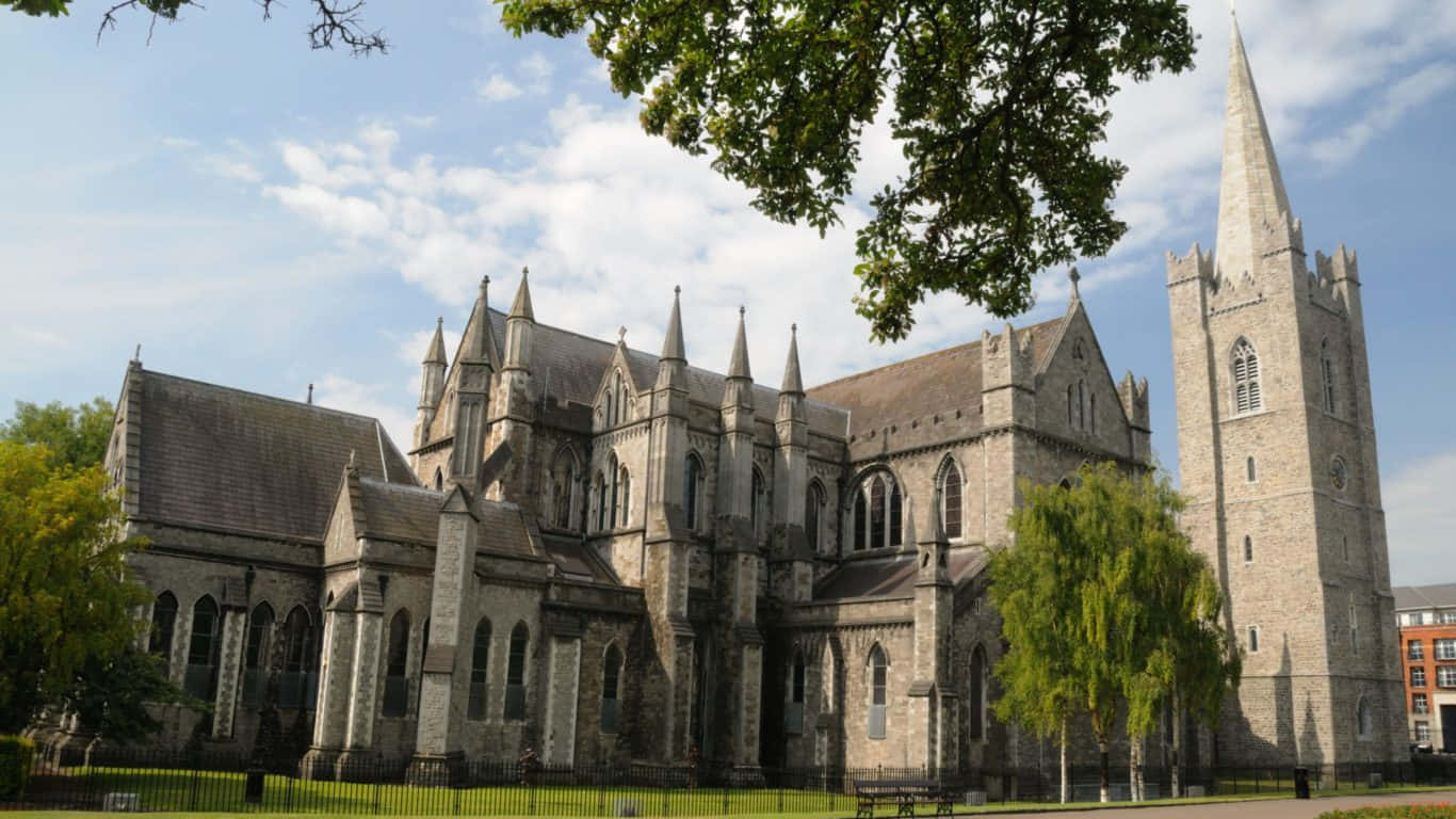 Saint Patrick's Cathedral Building Wallpaper