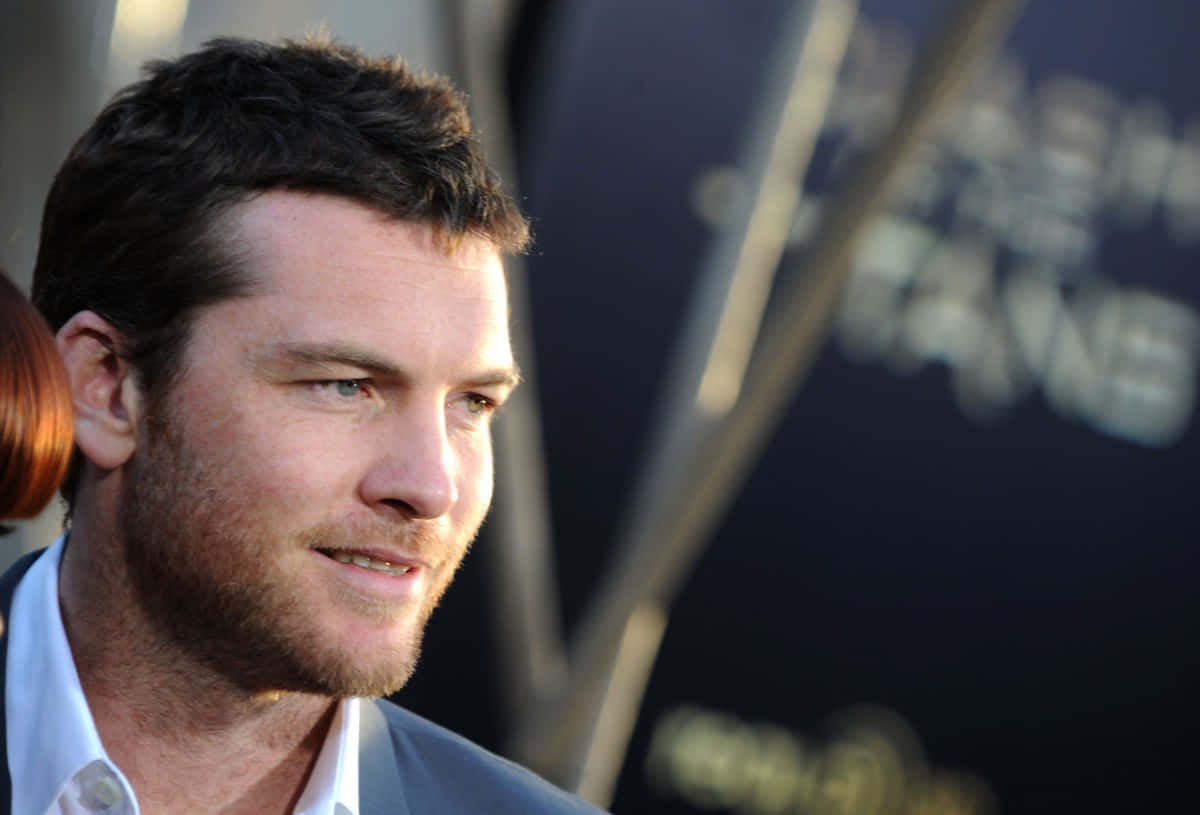 Sam Worthington Side Profile Smile Photography Wallpaper