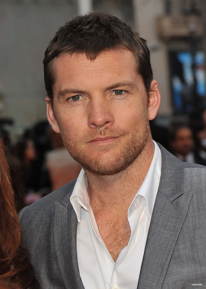 Sam Worthington Smile Paparazzi Photography Wallpaper