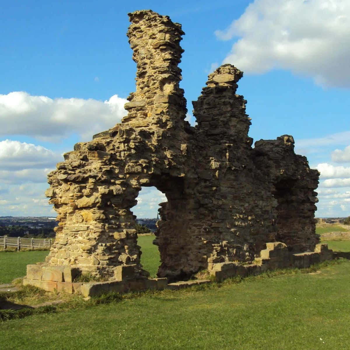 Sandal Castle Ruins Wakefield Wallpaper