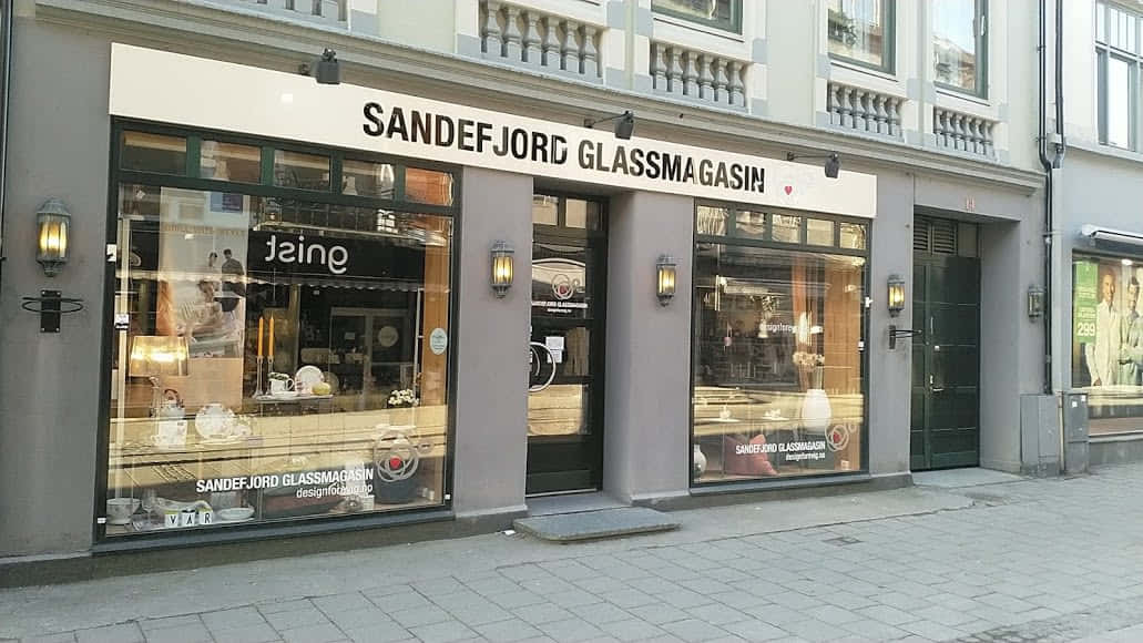 Sandefjord Glassmagasin Storefront Wallpaper