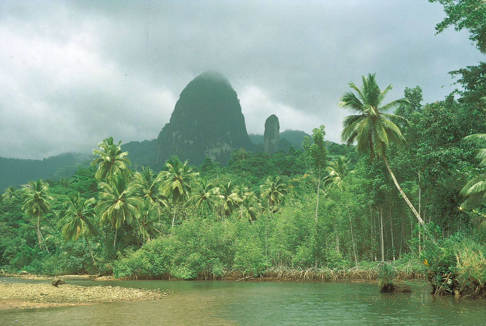 Sao Tome And Principe Cloudy Mountain Wallpaper