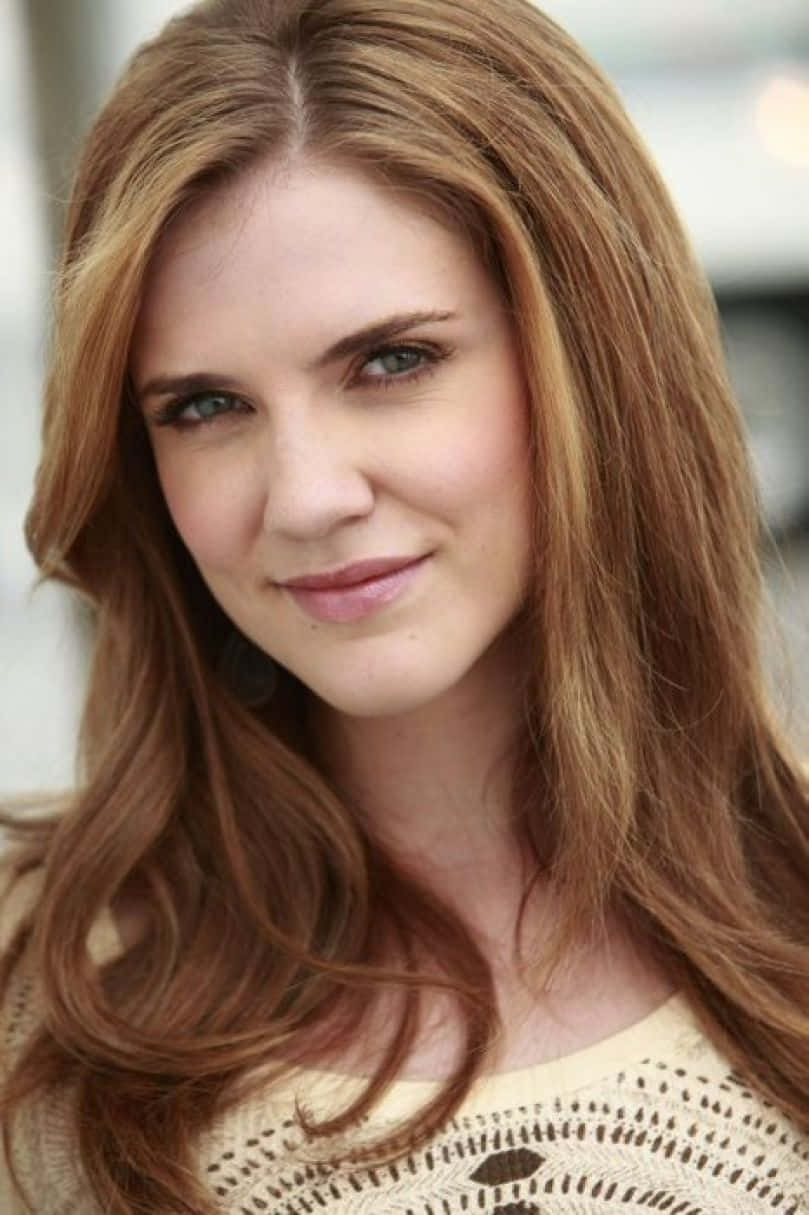 Sara Canning Portrait Wallpaper