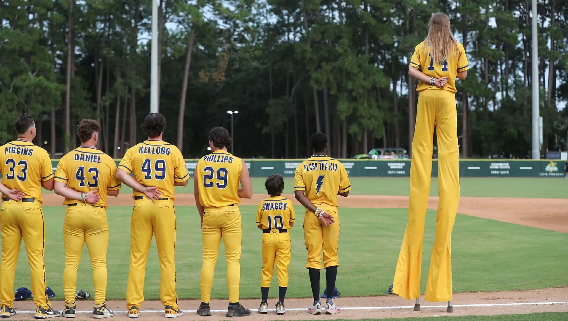 Savannah Bananas Team On Stilts Wallpaper