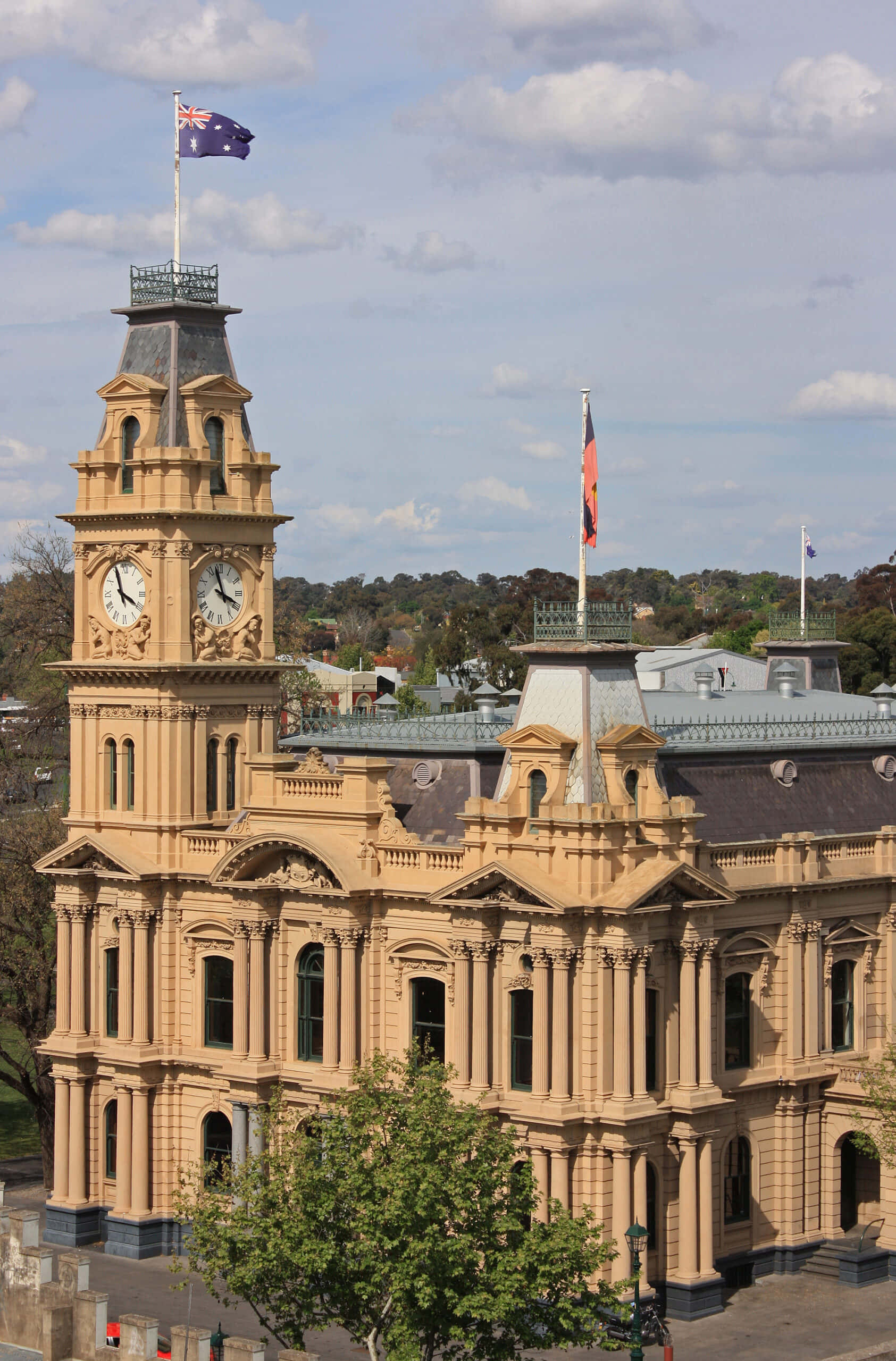 Scenic View Of Bendigo City At Dusk Wallpaper