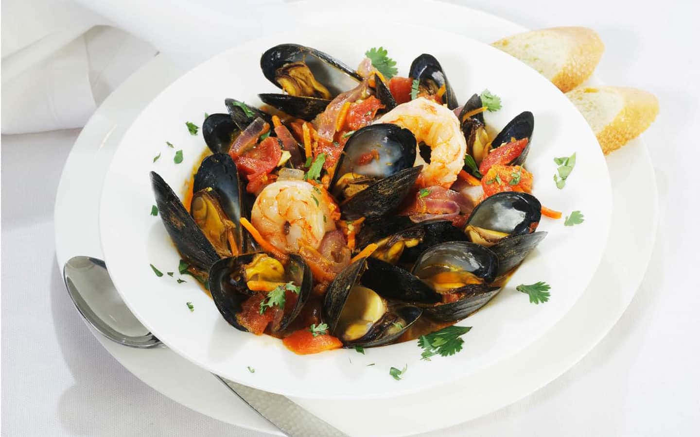 Seafood Mussels Shrimp Tomato Sauce Dish Wallpaper