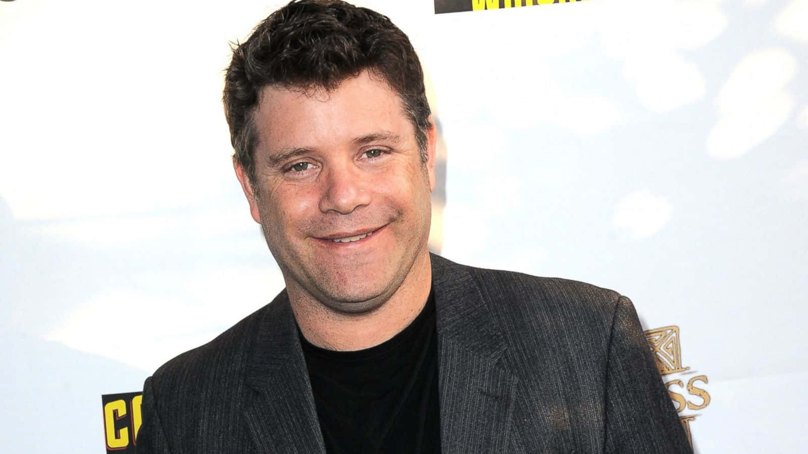 Sean Astin Poses Majestically In A Styled Photo Shoot Wallpaper