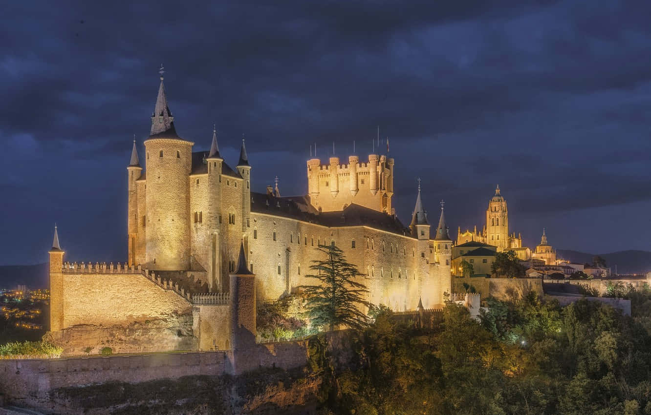 Segovia Castle At Night Wallpaper