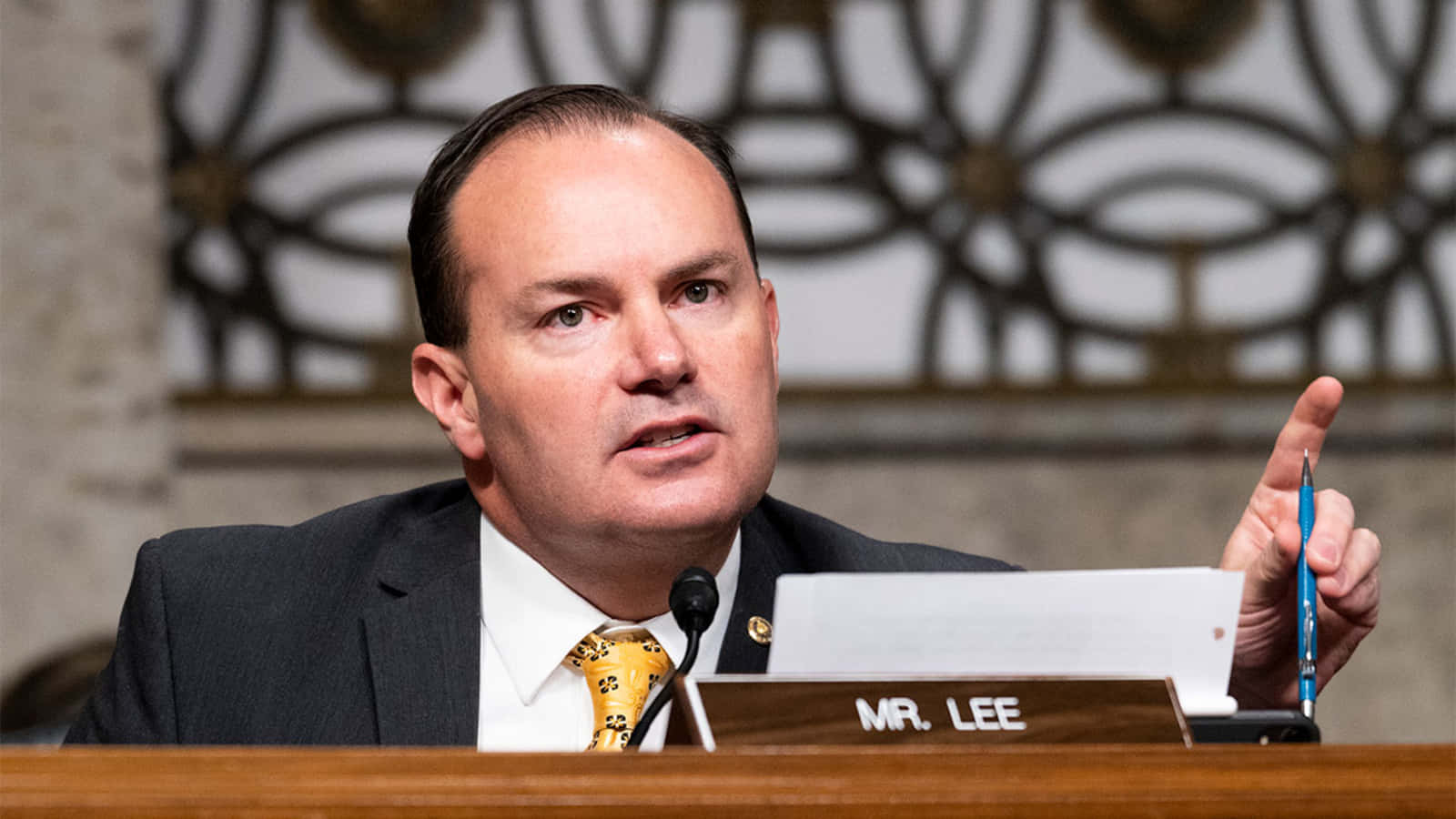 Senator Mike Lee Speakingat Event Wallpaper